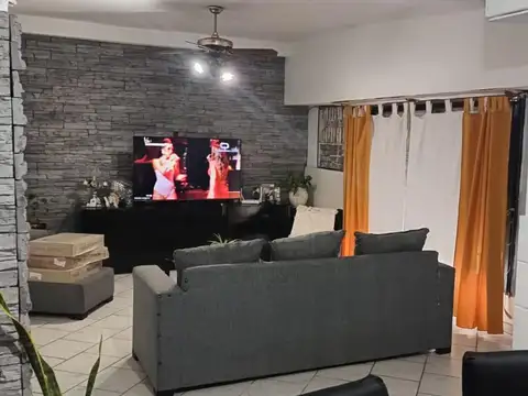 Casa en Venta en Morón, USD 120.000