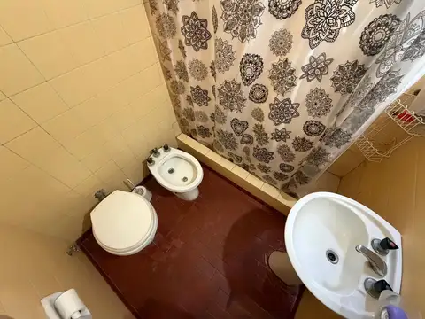 VENTA DEPARTAMENTO 2 AMBIENTES EN QUILMES CENTRO