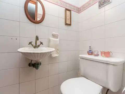 VENTA CASA 5 AMB COCHERA PATIO BARRACAS CREDITO