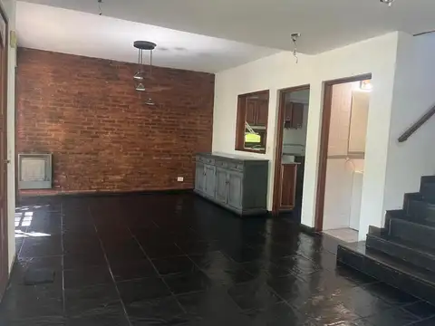 Casa 4 ambientes con 3 baños