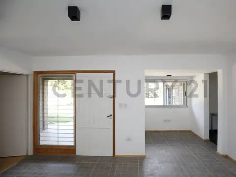 calle 10 entre 422 y 423 400, Piso 0