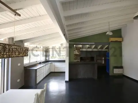 Casa en Venta en Villa Elisa, USD 145.000