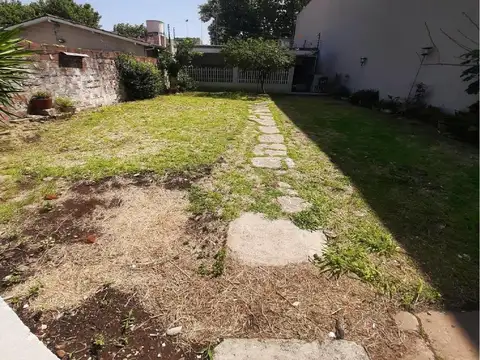 EXCELENTE PROPIEDAD EN PADUA SUR DE 4 AMBIENTES