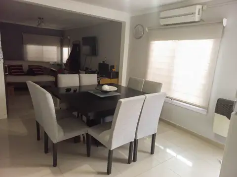 J. L. de Cabrera 100