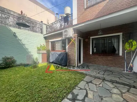 Depto Tipo Casa en Venta de 4 dormitorios