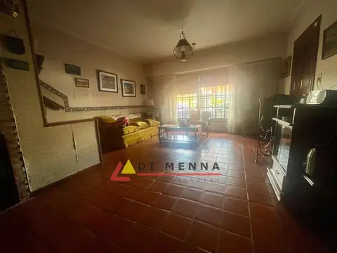 Depto Tipo Casa en Venta con 1 cocheras