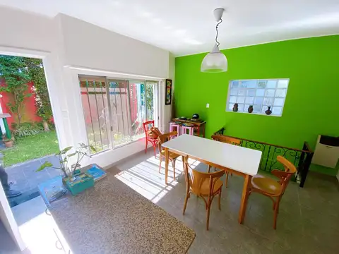 Casa 3 ambientes con 2 baños