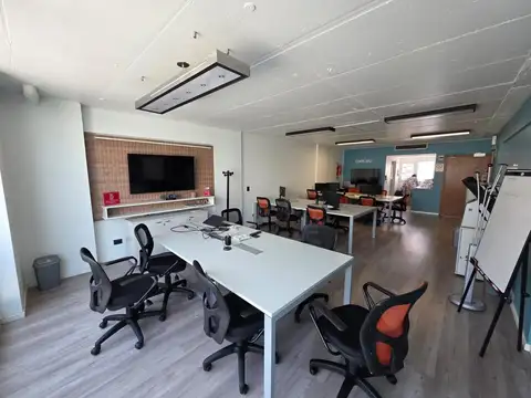 Oficina Monoambiente con 2 baños