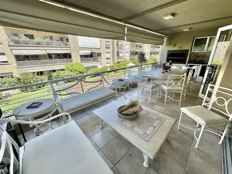 Departamento en Alquiler de 3 dormitorios