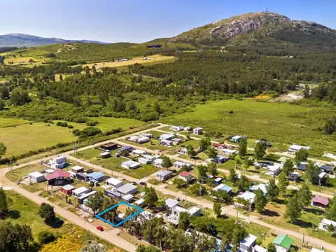 Se vende Terreno en Pueblito Obrero - Piriápolis