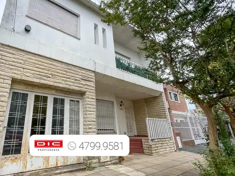 Casa 2 dormitorios Venta - La Lucila-Vias/Maipu