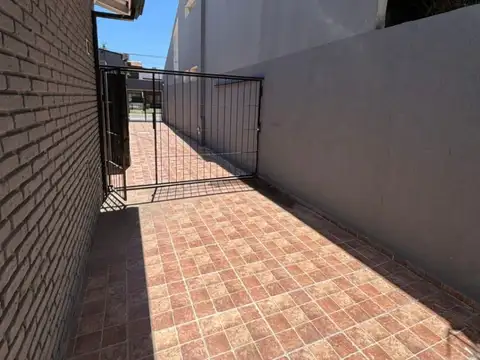 Depto Tipo Casa en Venta de 2 ambientes