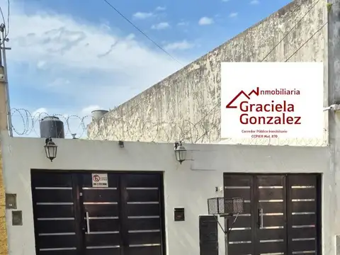 PROPIEDAD CÉNTRICA CON un monoambiente con garaje