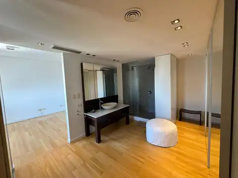 Departamento en Venta con 2 cocheras