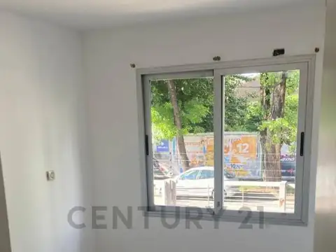 Departamento en Alquiler en Castelar Norte, $ 570.000
