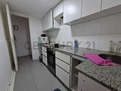 ALQUILER DEPARTAMENTO 2 AMBIENTES CASTELAR CENTRO