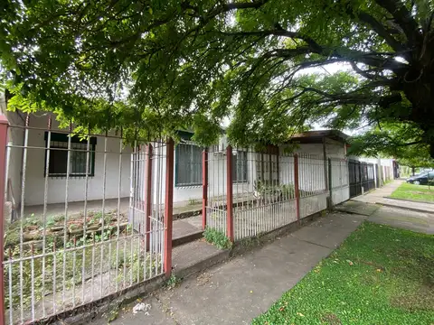 Casa en Venta en Villa Elisa [Cod: 7253-458]