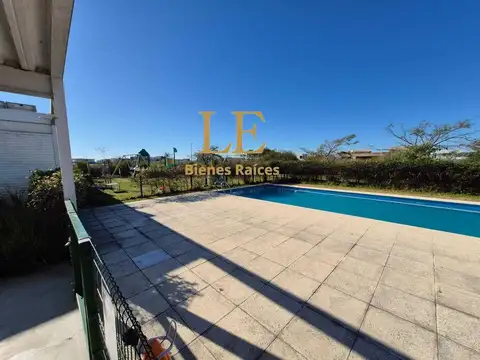 Venta de lote al agua en Barrio Muelles, Puertos del Lago.