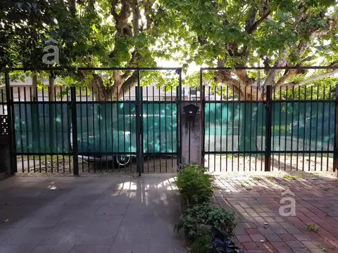 Jose Carlos Paz al 3000 entre Santiago del Estero y Diagonal Suarez