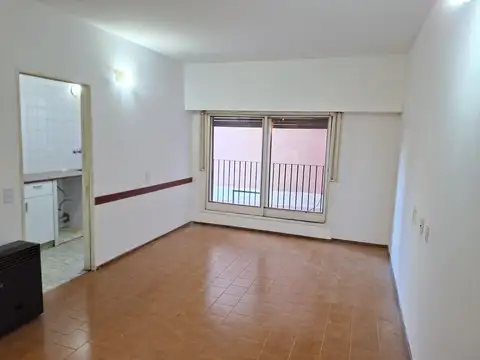 Departamento en Alquiler en Ramos Mejía Sur, $ 640.000