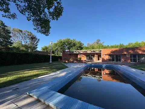 QUINTA EN VENTA PILAR