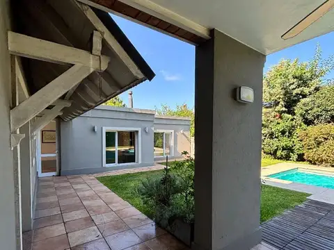 Casa en Venta en Country Club Banco Provincia, USD 480.000