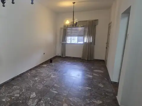 Casa en Alquiler 50 años