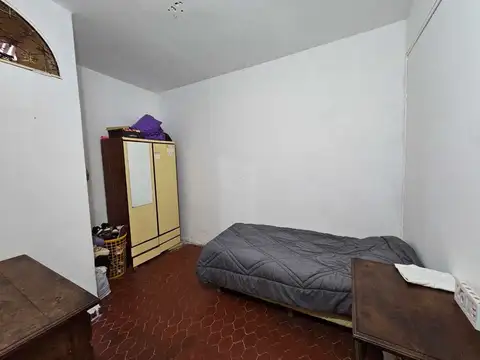 Venta Casa multifamiliar a reciclar Villa Tesei