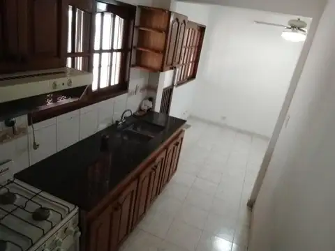 Departamento 5 ambientes con 2 baños