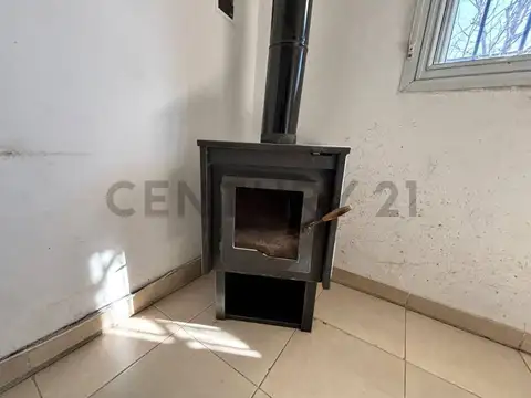 Casa 4 ambientes con 1 baño