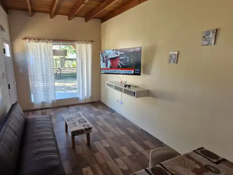 Casa 2 ambientes con 2 baños