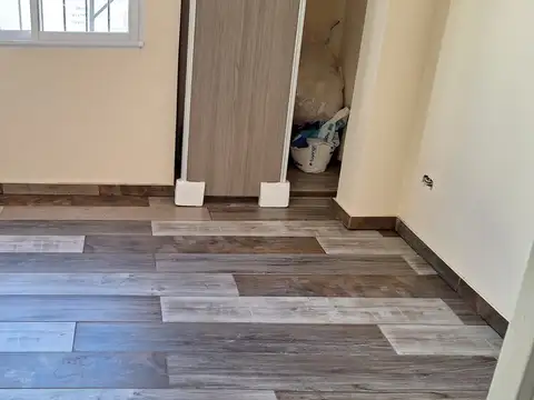 Depto Tipo Casa en Alquiler en Mataderos, $ 900.000