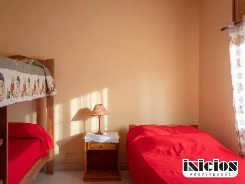 Departamento 5 ambientes con 2 baños
