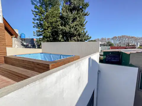 Depto Tipo Casa en Venta de 4 ambientes