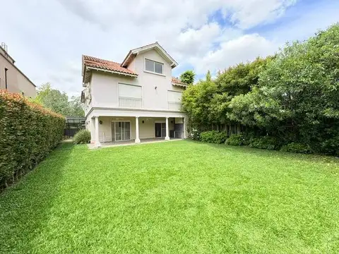 Muy linda casa en alquiler en Barrio Cerrado Punta Chica Village, San Fernando