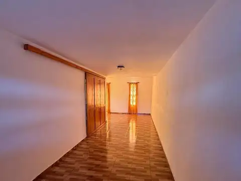 CASA EN VENTA EN BARRIO SANTA ANA RESIDENCIAL