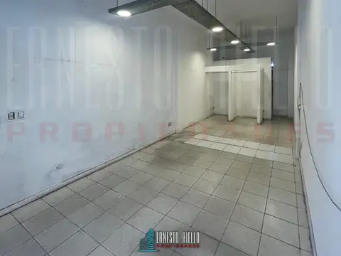 Local en Alquiler Via Púb.