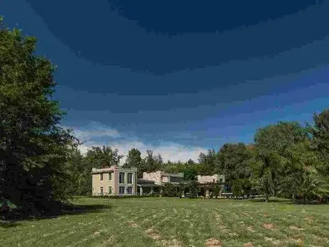 EL CARDENAL al 2800. SOLAR DE CAPILLA