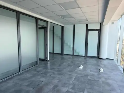 Oficina en Alquiler en El Palomar, USD 3.000