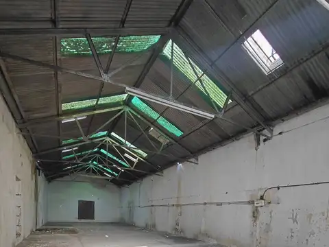 VENTA DEPOSITO V. SANTA RITA 344 M2
