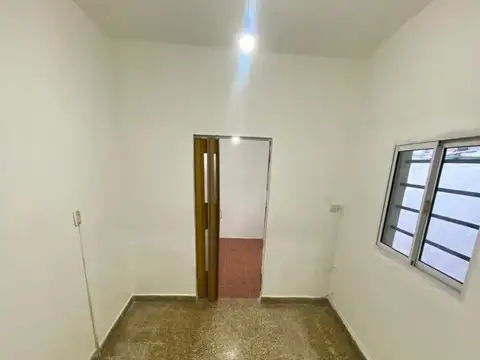 Depto Tipo Casa en Alquiler en José León Suárez, $ 400.000