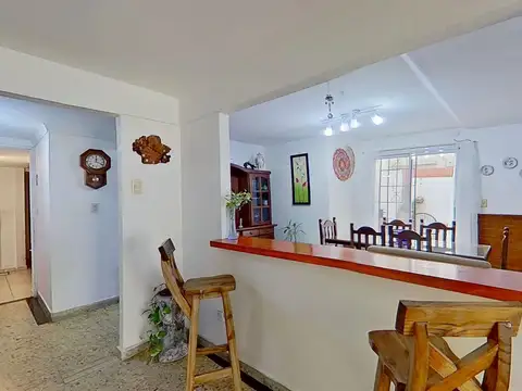 Depto Tipo Casa en Venta de 4 ambientes