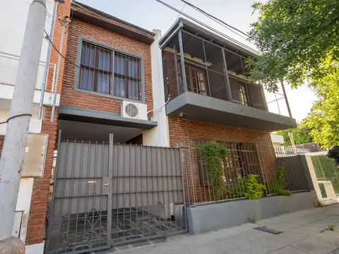 VENTA CASA GUADALUPE ESTE A METROS DE LA COSTANERA