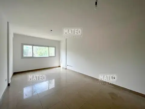 Oficina en Alquiler en Francisco Álvarez, $ 550.000