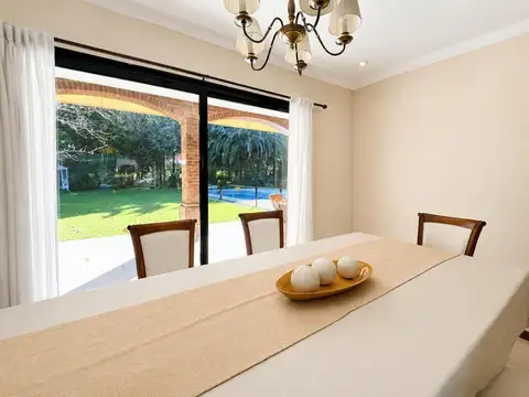 Casa en Alquiler en Quintas Del Sol, USD 1.500