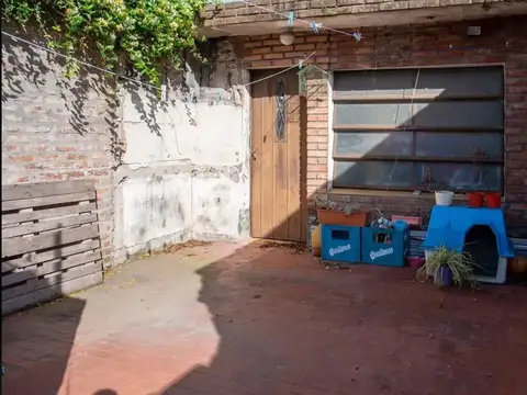 Depto Tipo Casa en Venta con 1 cocheras