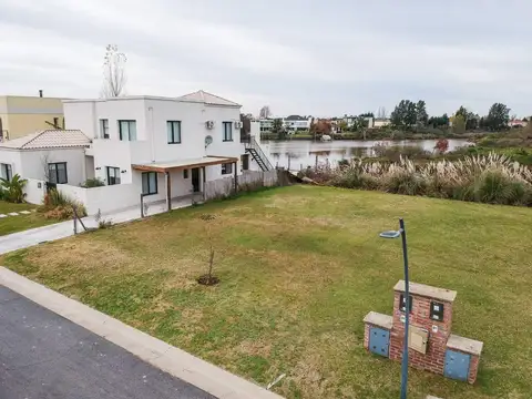VENTA LOTE AL RIO  BARRIO EL CANAL - VILLANUEVA