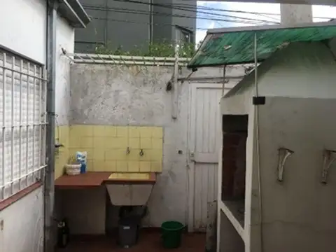 DEPARTAMENTO DE UN DORMITORIO CON COCHERA
