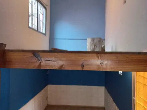 Depto Tipo Casa en Alquiler en Villa Dominico, $ 400.000