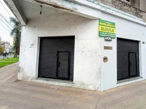 Local en Alquiler Via Pública